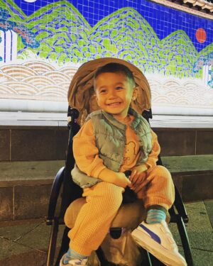 Sheena Sakai Instagram - Whose this Swaggy Kid is in his first trip to South Korea?!? 🤣🇰🇷🛩️🪩🎎