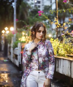 Actress Sheena Shahabadi HD Instagram Photos and Wallpapers February 2023