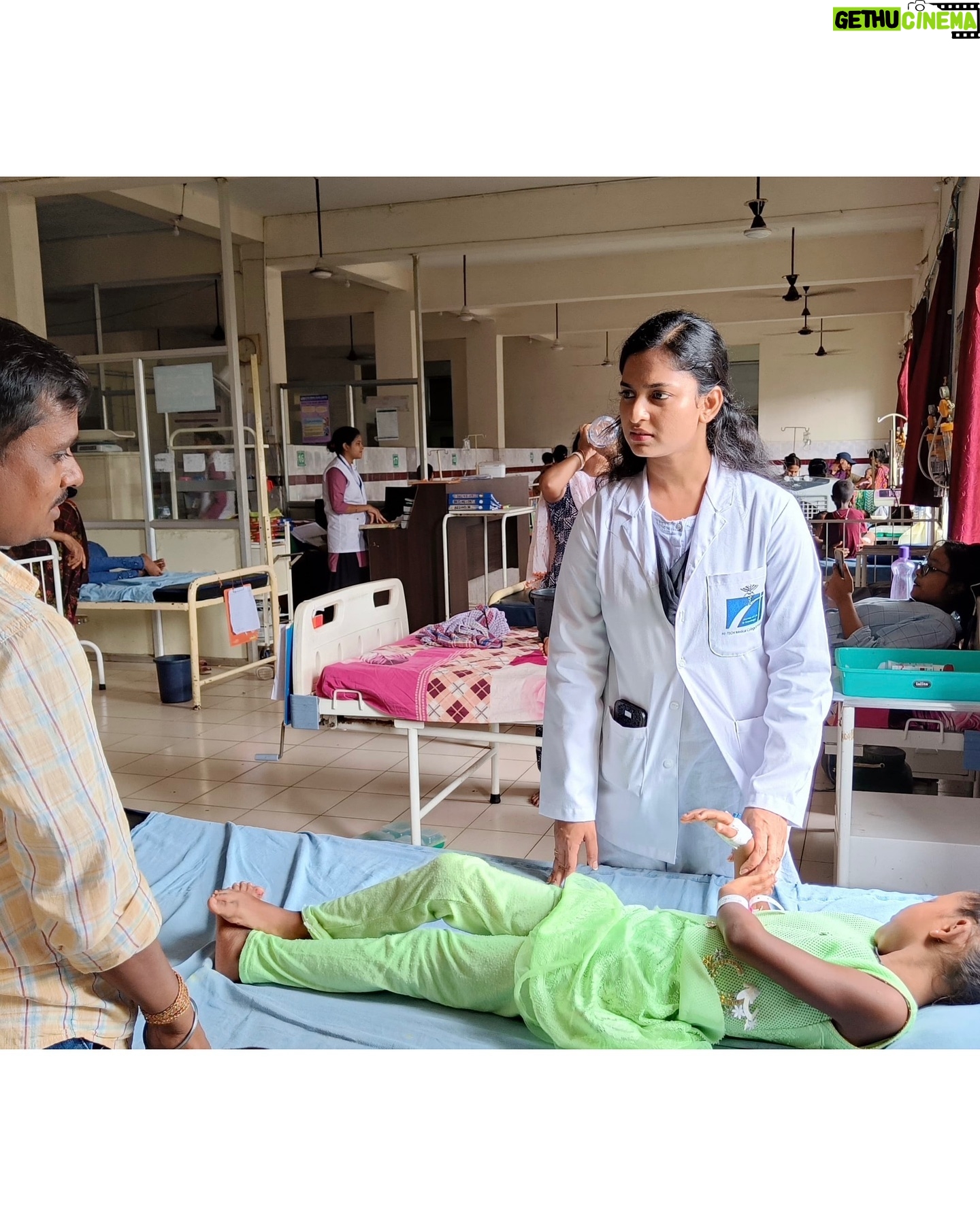 Sheetal Patra - 93.8K Likes - Wishing & honouring all the heroes without capes, “The healing hands & caring hearts”, a very Happy Doctors’ Day!! 🩺
As a medico, I see firsthand the challenges and sacrifices our mentors make. Their empathy and dedication inspire us to carry on this noble journey. 🩺❤️
#doctorsDay #futureDoctor #mbbsstudent
Ps: pedia ward scenes! 👶