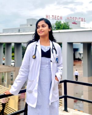Sheetal Patra Instagram - Wishing & honouring all the heroes without capes, “The healing hands & caring hearts”, a very Happy Doctors’ Day!! 🩺
As a medico, I see firsthand the challenges and sacrifices our mentors make. Their empathy and dedication inspire us to carry on this noble journey. 🩺❤️ 
#doctorsDay #futureDoctor #mbbsstudent

Ps: pedia ward scenes! 👶