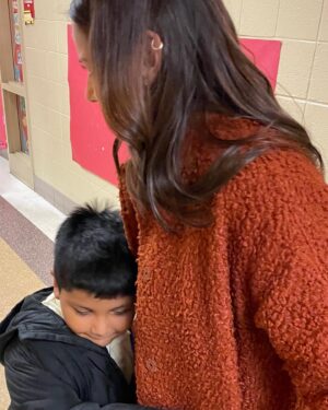 Sheetal Sheth Instagram - The good stuff. ✨❤️

Rounded out my DC trip with a visit to Rosa Parks Elementary School through @aobfound. These engaged littles not only had great questions, they made some great connections. 

Especially one kindergarten girl who shared that her classmate didn’t think she (or girls!) could have a Spiderman pencil.

I’m glad we squashed that nonsense early and reminded all the kids that there are no such things as ‘boy things’ or ‘girl things.’ 💪🏽

If your school or community would like me to visit, feel free to DM. I am booking for 2024-2025 school year and have two new books coming out soon! ❤️📚

#childrensbooks #bravoanjali #alwaysanjali #kidlit #neverdimyourlight #author #authorsofinstagram #teachers