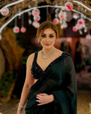 Shefali Jariwala Instagram - Here’s to moments that turn into memories and friends who turn into family. Cheers to love, laughter, and happily ever after. 🥂✨
#dipakkiarti #shaadisquad #ladkiwale 
🧿🫶❤️
📸 @iam_kunalverma 
Styled by @stylebytanii
Wearing @reynutaandon @sartori_official
Jewellery @aquamarine_jewellery 
Makeup @zaid_ars92 
Hair @chirlarajeswari 
#love #aboutlastnight #happiness #joy #ootd #sareelove #celebration #wednsday #pic #friendslikefamily 
@paragtyagi 
@hindustanibhaukingsarkar 
@vishal.singh786 
@paraschhabra 
@artisingh5
