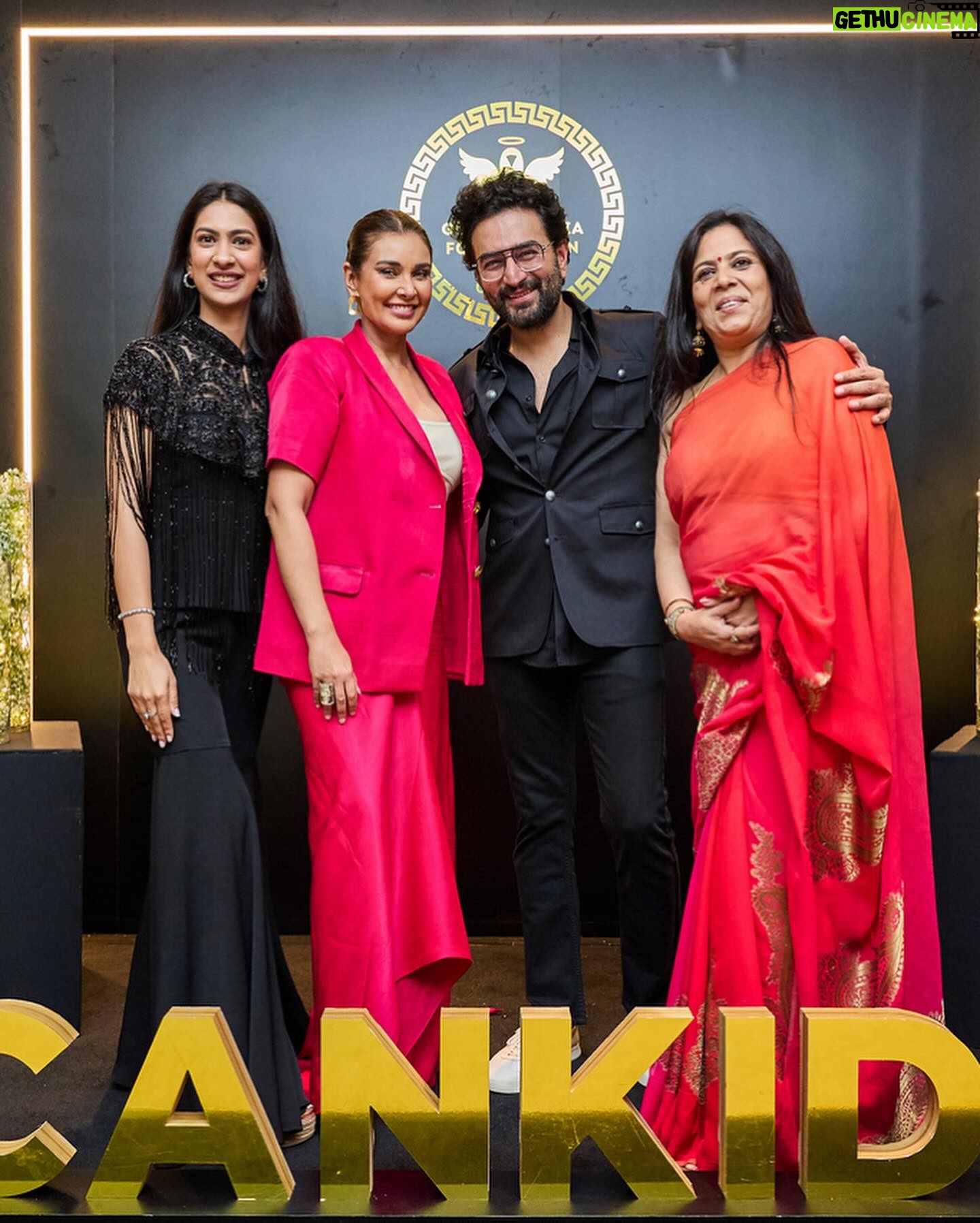 Shekhar Ravjiani - 6.9K Likes - After enduring a significantly delayed flight and a long wait at the Dubai airport, I finally arrived in Singapore for a cause that is incredibly close to my heart.
@cankidskidscan hosted its sensational “Singapore Goes Gold Gala” to raise awareness & funds for children fighting cancer in India. The stories and journey of the founders @bagaipoonam @sonalsharma2976 were extremely inspirational. A thought-provoking Fireside Chat on “Navigating Privilege,” featuring @peajee @mmkwee @lisaraniray @caesarsen and the recognition of outstanding contribution to change for Childhood Cancer in India through the Gold Hero Awards at the gala were truly enlightening.
I had the honor of closing the night with an unplugged performance with my friend @sanjoygtr It’s a privilege to be part of such a meaningful cause, using music to bring us all closer to a world where no child has to face cancer alone.
Event curated & managed by
@shwetanarang_ @ferriswheeldiaries
#SingaporeGoesGold #GoGoldIndia #cankids #gogold #cancerawareness #childhoodcancerawareness
