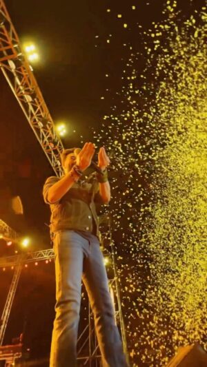 Shekhar Ravjiani Instagram - Here’s to all of us crazy dreamers who dance to the music of our own souls! ❤️ #BANITHANI 

Can’t wait to perform Bani Thani for you guys LIVE along with all your favourite @garuudaamusiic tracks very very soon ✨

Thank you @ketkipanditmehta_ for this fantastic reel 🤗❤️