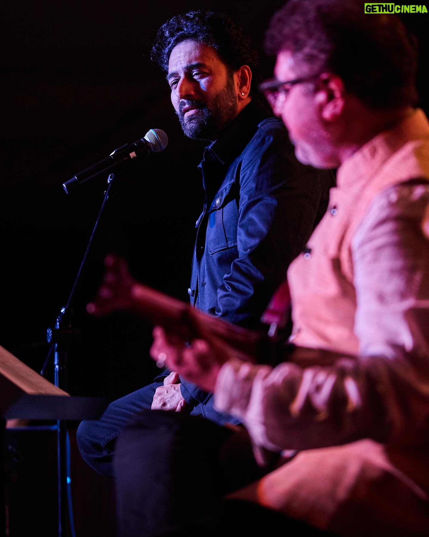 Shekhar Ravjiani - 6.9K Likes - After enduring a significantly delayed flight and a long wait at the Dubai airport, I finally arrived in Singapore for a cause that is incredibly close to my heart.
@cankidskidscan hosted its sensational “Singapore Goes Gold Gala” to raise awareness & funds for children fighting cancer in India. The stories and journey of the founders @bagaipoonam @sonalsharma2976 were extremely inspirational. A thought-provoking Fireside Chat on “Navigating Privilege,” featuring @peajee @mmkwee @lisaraniray @caesarsen and the recognition of outstanding contribution to change for Childhood Cancer in India through the Gold Hero Awards at the gala were truly enlightening.
I had the honor of closing the night with an unplugged performance with my friend @sanjoygtr It’s a privilege to be part of such a meaningful cause, using music to bring us all closer to a world where no child has to face cancer alone.
Event curated & managed by
@shwetanarang_ @ferriswheeldiaries
#SingaporeGoesGold #GoGoldIndia #cankids #gogold #cancerawareness #childhoodcancerawareness