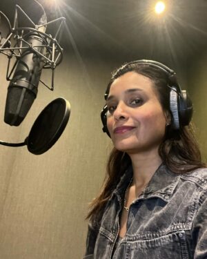 Shelley Conn Instagram - I love a booth. Feels like safe space. A cubbyhole. Appreciative shout out to @sueterryvoicesltd #soundbooth #diningbooth #votingbooth