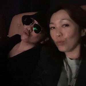 Sheren Tang Instagram - I have never been one to celebrate Valentine’s Day, not seriously, anyways, unless of course there is an excuse to… like seeing your soul sister again after 3 years of absence!!! 😍😍😍

Happy V Day, all of you! Let it be a celebration of love, friendship, sisterhood, brotherhood, family. Anything except heart-shaped chocolates and arrow-shooting cherubs….😂😂😂

從來不是一個喜歡慶祝情人節的人（不表示我不浪漫哦），至少不會特別認真的去看待這個節日。UNLESS, 我有充分的理由去慶祝，比如和分離了3年的好姐妹終於重逢！！！ OMG！！！怎能不開心呢？怎能不慶祝呢？？？

你們應該也很為我們開心吧？

所以在這裡祝大家Happy Valentine’s Day！ 讓我們慶祝愛情，友誼，姐妹情深，天倫之樂，whatever 都行，只要不要送我心形巧克力， OK？？？😬😬😬