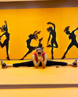 Sherry Agarwal Instagram - Consistency is more important than starting it up…!!!
*
*
*
*
*
*
*
#fitness #gym #fitnessmodel #gymmotivation #workout #stretching #flexibility #bodyweight #workhard #gymlife #gymmotivation #gymrat #gymgirl #gymlifestyle #mood #sherryagarwal
