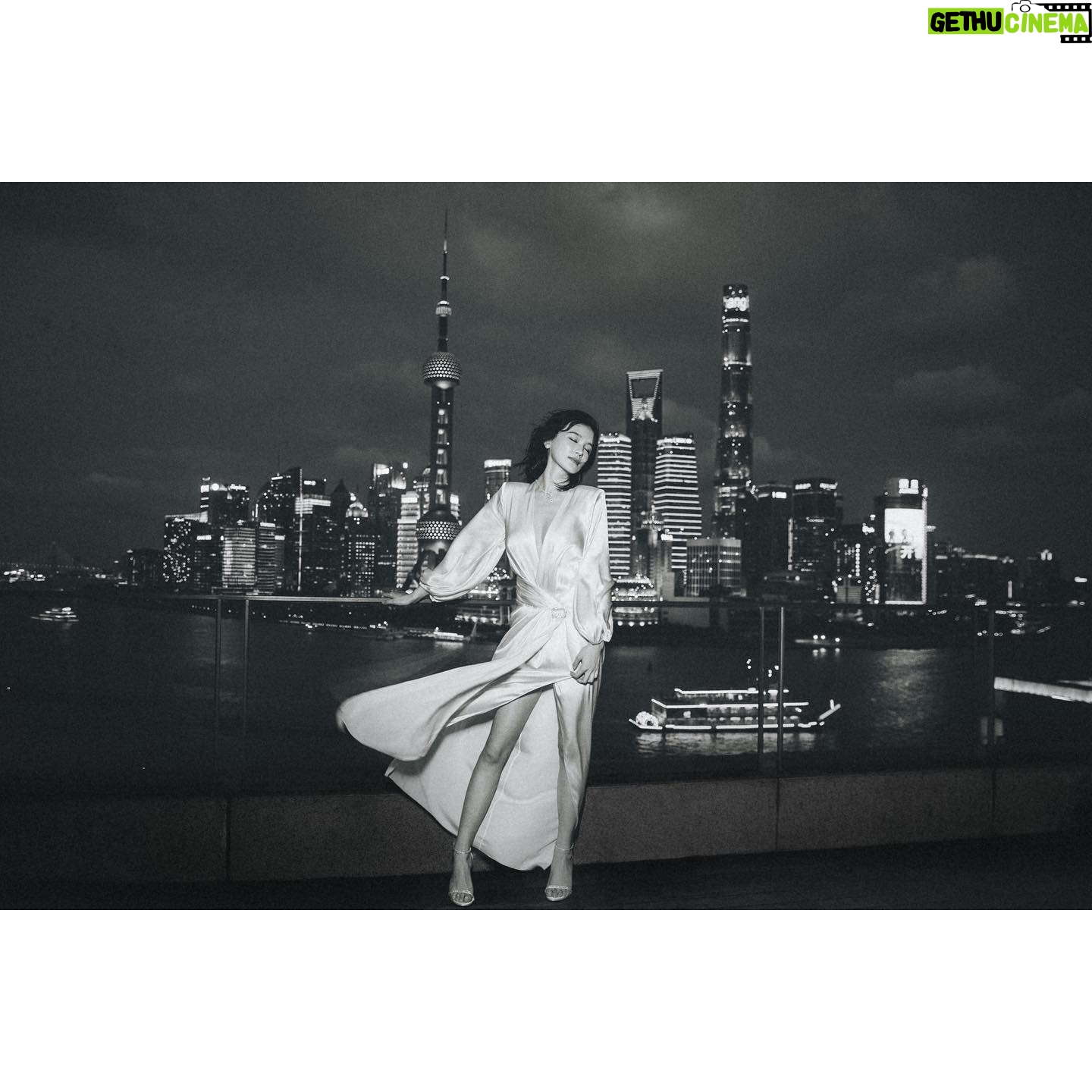 Shi Shi - 327 Likes - #ootd #alexandrevauthier #stuartweitzman #施诗 #施诗kira #kira #shishi
