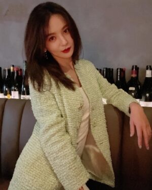 Shi Shi Instagram - 举杯 🍷