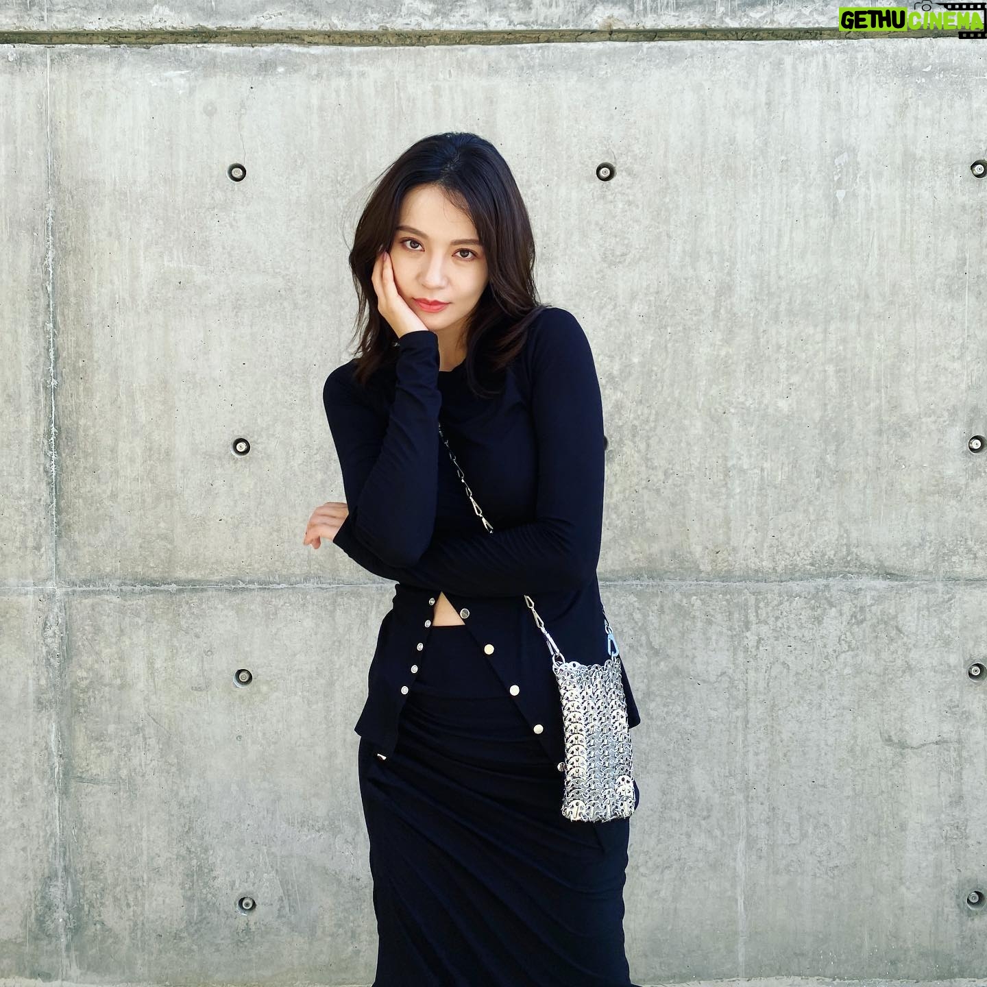 Shi Shi - 275 Likes - 北京的秋天~
#pacorabanne #shishi #施诗kira