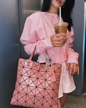Shi Shi Instagram - pink 💓

#isseymiyake #施诗kira #ootd #shishi