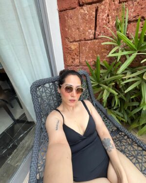 Shibani Bedi Instagram - Today, without judging myself, I got in a one piece and jumped in a pool, clicked good photos and decided to post them as is! Shibani 1, self deprecation 0
Thanks @thewestingoa for hosting us
Sunnies by @lenskart 
.
.
.
#summer #summertime #holiday #goa #shibanibedi