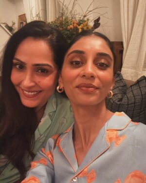 Shibani Bedi Instagram - Happy Happy birthday Shibsu! Teri jaisi yaari aur naari, dono nahi dekhi🥺 I love you so much and I wish all your worries run away and dreams run to you! Par tu aur main baithke chai peeyenge, just like the last photo 🥰