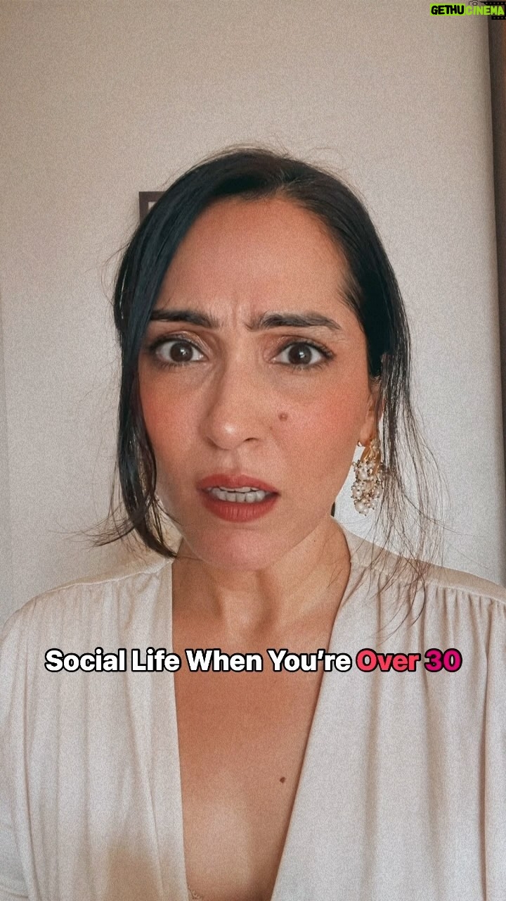 Shibani Bedi - 7.9K Likes - How many friends do you have and why is it 3?
.
.
.
#social #sociallife #friends #friendship #explore #reels #shibanibedi #mom
(Reels, social life, social, Shibani Bedi)