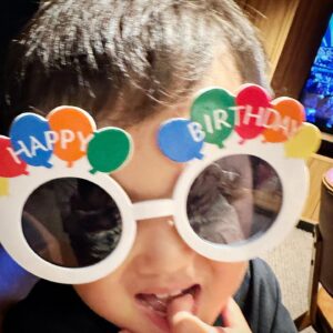 Shido Nakamura Instagram - 51歳になりました、
沙織、なっちゃん、ハル君、
ありがとう、これからもよろしく。
#trunkhotel 
#沙織
#夏幹
#陽喜
#獅童