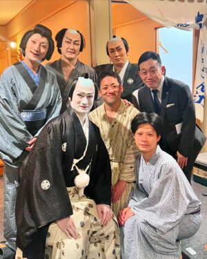 Shido Nakamura Instagram - 先日陽喜と夏幹の初舞台披露公演無事に終えることができました、ご覧いただいたお客様並びに関係各位の皆様へ心より御礼申し上げます、
　そして本日より松竹特別歌舞伎巡業がスタートしました引き続き宜しくお願い致します。

#中村夏幹
#中村陽喜
#中村獅童
#小川家大集合
#巡業のチケット残り少なくなってきてますお早めのお申し込み宜しくお願いします
#本日北とぴあ完売御礼良い初日を迎えることができました、ありがとうございました
#7月31日まで