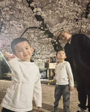 Shido Nakamura Instagram - お花見
#夏幹
#陽喜
#獅童
