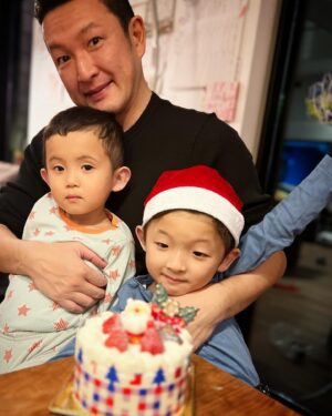 Shido Nakamura Instagram - merry Xmas
超歌舞伎も残すところあと一日となりました、最後まで全身全霊全力で駆け抜けます、よろしくお願い致します。

#超歌舞伎
#今昔饗宴千本桜
#夏幹
#陽喜
#獅童
