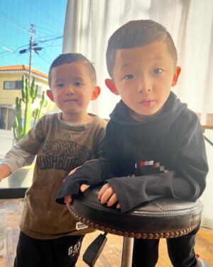 Shido Nakamura Instagram - 男子3名散髪💈

#夏幹
#陽喜
#獅童