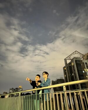Shih Chih Tian Instagram - 最近台語水深火熱，於是見香港朋友都只好不講粵語了🫨🫨🫨