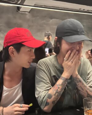Shih Chih Tian Instagram - 最近台語水深火熱，於是見香港朋友都只好不講粵語了🫨🫨🫨