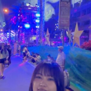 Shiho Instagram - あけましておめでとう🎍🌅
みんな、2024年もよろしくだよ！！
今年はひさびさに年越しバカンスしている
日本のゆったりした年越しもすきだけど、ワイワイしてる海外の雰囲気もまたすばらしい
私もみんなも、素敵な1年になりますように🤍

Happy 2024🥳
May this year be a great one💖

#happynewyear #Philippine #makati