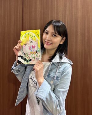 Shiho Instagram - TOKYO MX 新月曜ドラマ
「デブとラブと過ちと！」

出川令役で出演します🏢
11月7日よる10時から放送です！
BSフジでご覧の方は11月12日(土)24時30分から
ほかにもTVerやエムキャスなどでも配信されるそうです🫶🏻

原作もめっちゃおもしろいし、ドラマも原作とはまた違ったおもしろさがあるのでよかったらみてね〜❕
また放送近くなったら画像あげる🥺☝️