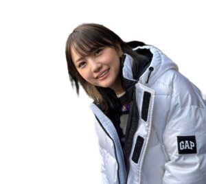 Shiho Instagram - あけましておめでとう🌅🎍
2023年なのに2022年って言い間違えそう。馴染め2023年。
みんなもわたしも楽しい１年になりますように🎍今年もよろしくお願いします🐇🤍

Happy New Year🎉May this be a happy and fruitful year💖