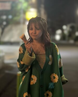 Shiho Instagram - たまに食べるアイスはうまいぜ