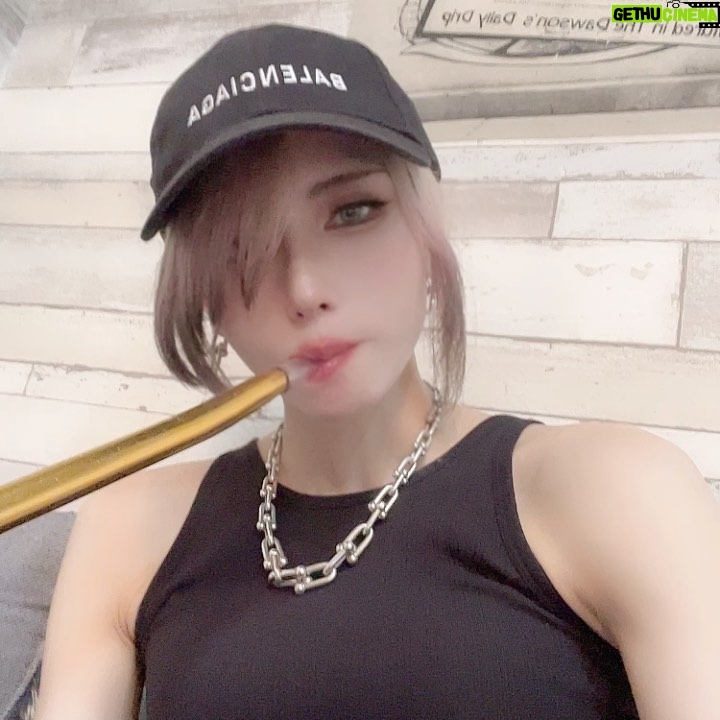 Shiki Aoki - 4.4K Likes - #爆剣 舞台全公演無事終了しました!
ご来場、ご視聴ありがとうございました…!
感想はまた別で詳しく語ります
そして舞台後、2週間ぶりの美容点滴へ
新宿美容内科医療クリニックさん @biyonai_official で、疲労回復や舞台メイクでの肌の疲れ、そして安定の美白の為にてんこもりメニューでお願いしました🥺🙏
白玉1000mg
強力ネオミノファーゲンシー
グルタチオン
ビタミンB1
シーパラ
ダイビタ
をまぜまぜ
ライブと舞台で1週間以上毎日厚化粧だったから肌がお疲れです😭
栄養摂取〜〜〜〜☝️
いつもありがとうございます!
そしてジムトレ後は2ヶ月ぶりくらいのシーシャ😭🙏さいこ〜〜〜〜
癒やしDAYでした…
シーシャでは完全に顔ファンの美女にも会えたしまじで良い日だ…
トレーニング出来ることの喜びを噛み締めてます
ハイフとかポテンツァ?とかもやってみたい🤔年に抗っていくぞ
#美容点滴 #シーシャ