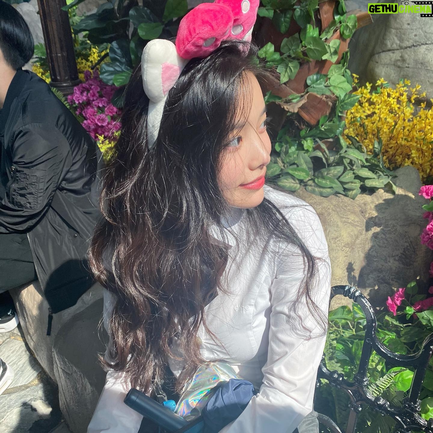 Shin Ga-eun - 1.2K Likes - #🎢