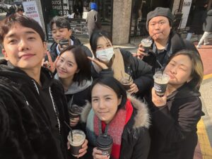 Shin Go-eun Instagram - 요즘.

젊은이들과 공연연습.
앗 수연언니 함정 
신나유

우리 두리조연출님 짱이다요
더뛸게  휴 ㅋㅋㅋㅋㅋㅋㅋ