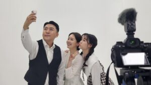 Shin Go-eun Instagram - 5월은 #뮤지컬쿵짝 으로 만나요 🥰

룰룰루
🎶