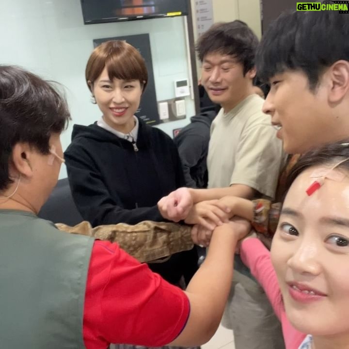Shin Go-eun - 1.2K Likes - 후
단발머리 나영이 이번투어 너무
두근두근 도키도키 행복했다💕
#신나영
#뮤지컬빨래