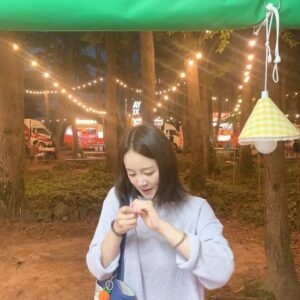 Shin Go-eun Instagram - 증말너무 행복한 하루잖아요
너무너무 잘놀았습니다
알랍 😍🌸

제주도 또오자요

👒