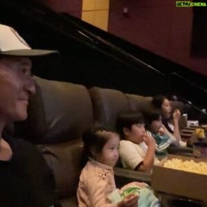 Shin Hyun-jun Instagram - 영화 시작도 안했는데 초집중😍
The movie hasn't even started yet🙂

#추억만들기

Shincine🌈
