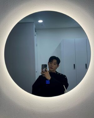 Shin Jae-ha Instagram - 즐거운 추석되세요🌝