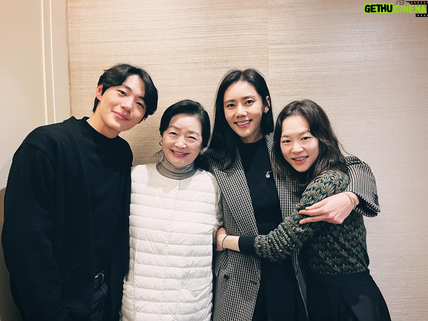 Shin Jae-ha - 67.4K Likes - 사랑하는 가족입니다❤️