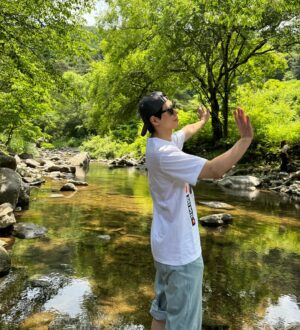 Shin Jae-ha Instagram - 여름이다🌞