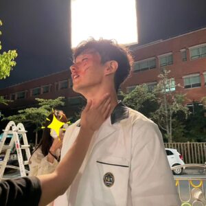 Shin Jae-hwi Instagram - 까불다 맞음 아프지 

#무빙 #disneyplus
