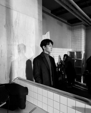 Shin Jae-hwi Instagram - 🤨