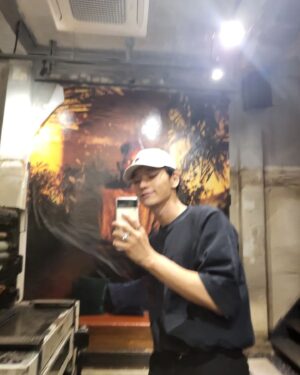 Shin Jae-hwi Instagram - 흔들흔들