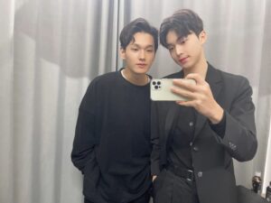 Shin Jae-hwi Instagram - 철저한 비지니스 관계 
@______kangman