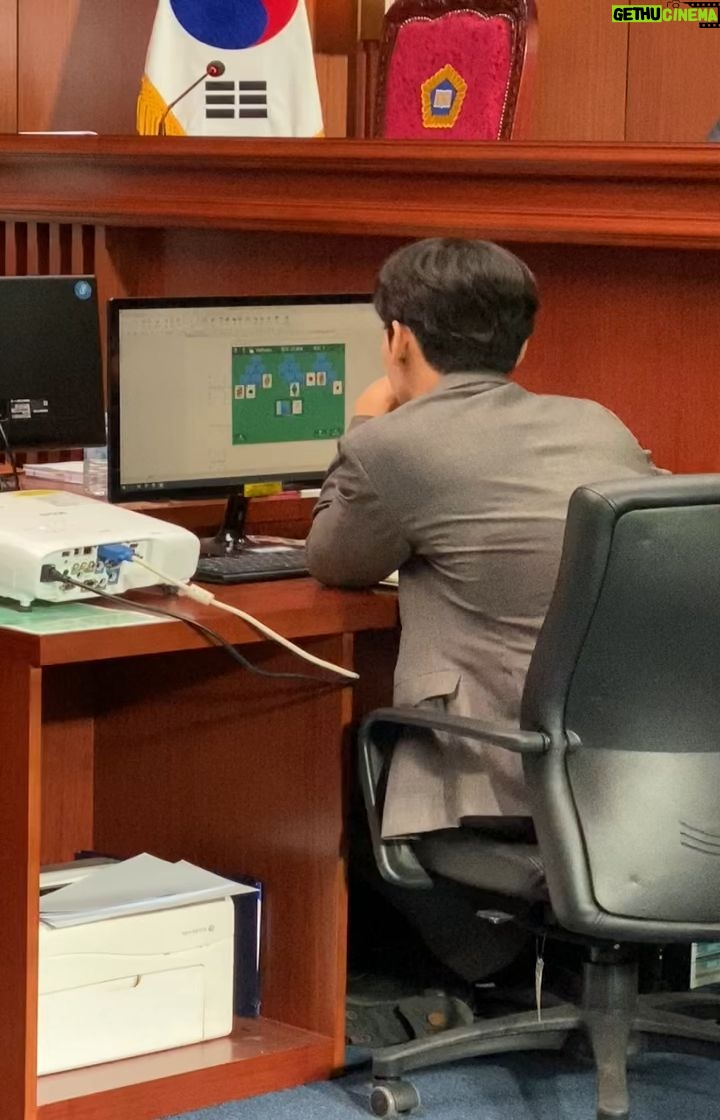 Shin Jae-hwi - 10.8K Likes - 범이가 혼나는 이유
#netflix #소년심판 #juvenilejustice