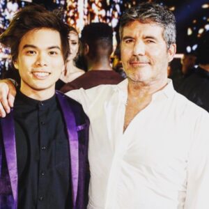 Shin Lim Instagram - Wishing you a speedy recovery @simoncowell 🙏🙏♥️