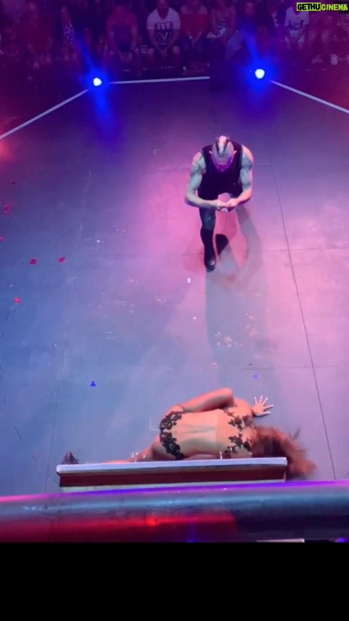 Shin Lim - 33.7K Likes - Would you try this with your significant other?!🙊 Performed by my friend @deadly_games !