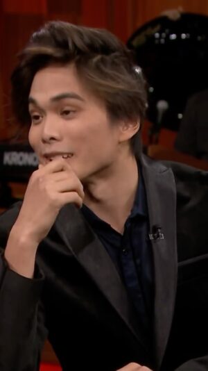 Shin Lim Instagram - Such good memories ! @jimmyfallon