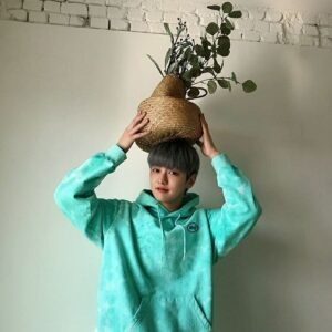 Shin Won-ho Instagram - 사진 선물 도착했어요-2-