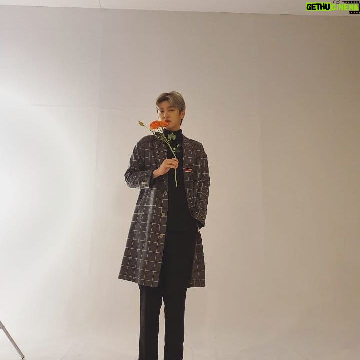 Shin Won-ho - 61K Likes - Flower
